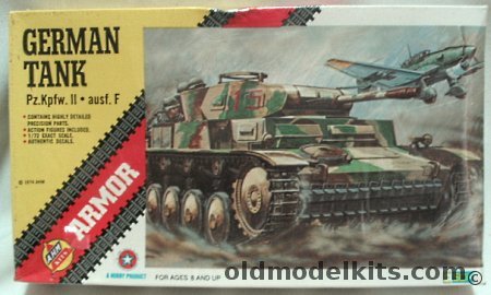AHM 1/72 Panzerkampfwagen Panzer II Ausf.F, K555 plastic model kit